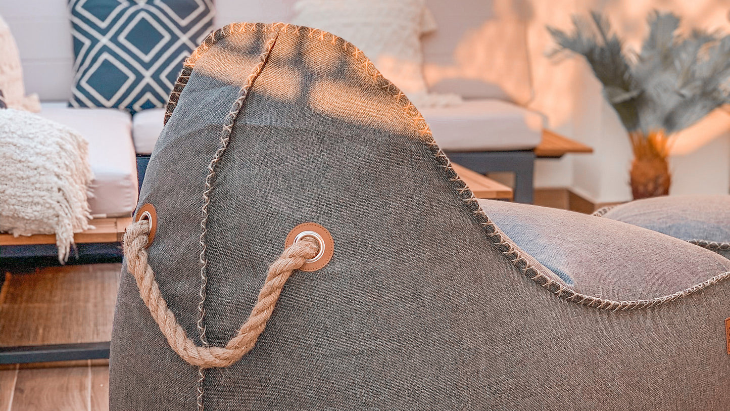Cobana Lounge Chair & Pouf - Der Sitzsack für drinnen und drauβen mit Hocker
