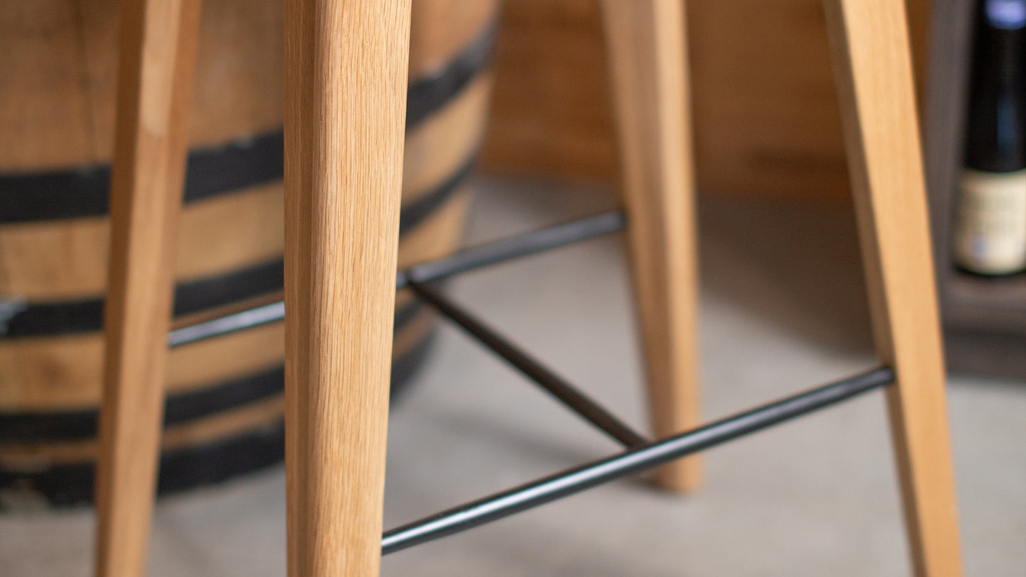 Nordic Bar Stool - Black Stained Oak - Exklusiver Barhocker aus Eiche & Leder
