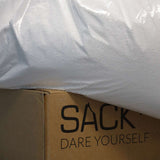 Nachfüllpack mit 100 Litern EPS-Kugeln für Sitzsäcke, weiß, in Verpackung.