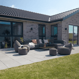 Schwarzes Cobana Lounge Sofa aus modularen Elementen mit pulverbeschichtetem Aluminiumrahmen im Außenbereich | Cobana Lounge Sofa - 4 seater corner sofa - Kirra Olive Mit Armlehnen | SACKit