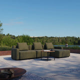 Modulares Cobana Lounge Sofa in Schwarz, 4-Sitzer Ecksofa aus pulverbeschichtetem Aluminium ohne Armlehnen.