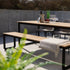 Outdoor-Bank Patio Bench aus pulverbeschichtetem Aluminium mit Teakholz-Sitzfläche, 200x37 cm, modernes Design