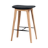 Nordic Barhocker aus Eiche mit Terra Black Leder und schwarzer Fußstütze, 68 cm hoch. | Nordic Bar Stool - Oak - 68 cm Terra Black | SACKit