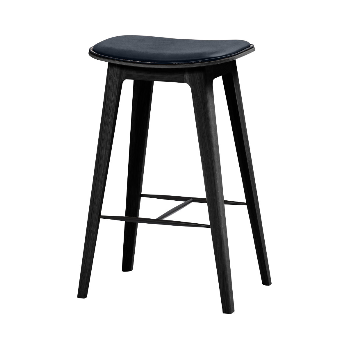 Nordic Bar Stool 68 cm in Luna Carbon Leder mit schwarzem gebeiztem Eichenholz und Steppnähten | Nordic Bar Stool - Black Stained Oak with stitches - 68 cm Luna Carbon | SACKit
