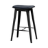 Nordic Bar Stool 68 cm in Luna Carbon Leder mit schwarzem gebeiztem Eichenholz und Steppnähten | Nordic Bar Stool - Black Stained Oak with stitches - 68 cm Luna Carbon | SACKit
