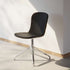 Chair no. One S1 Polished Swivel mit drehbarem Aluminiumfuß und gepolstertem Terra Black Lederstuhl