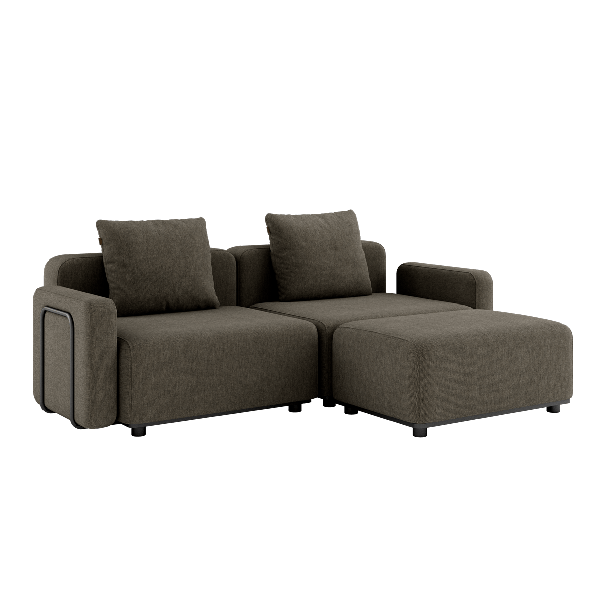 Braunes Cobana Lounge Sofa mit Armlehnen und Hocker aus wetterfestem Material für den Außenbereich.