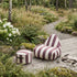 SACKit Chair Outdoor in Renesse Chestnut mit runder Form und schwarzem Textilene-Boden
