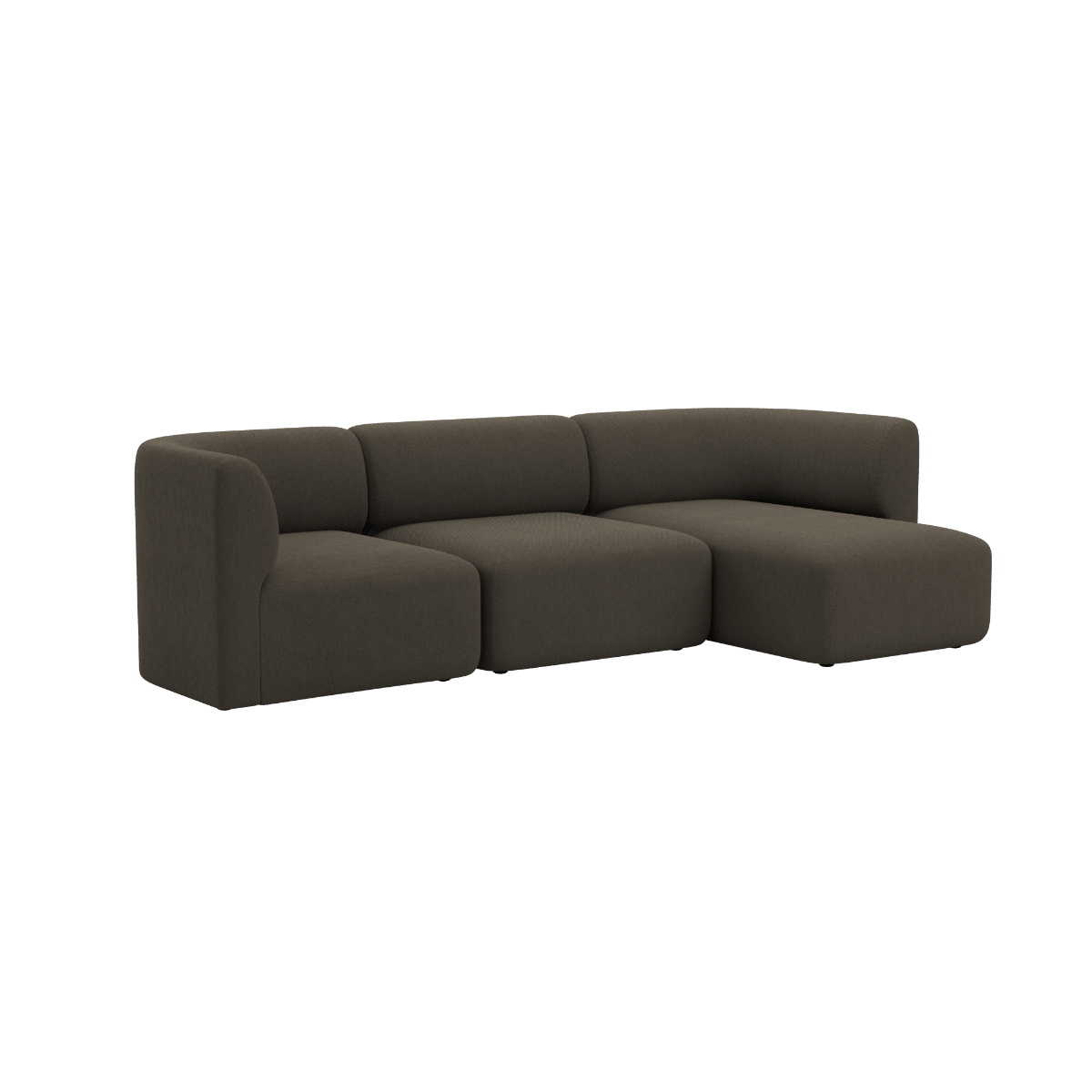 sackit Fjord Sofa in Dunkelbraun mit drei Sitzplätzen und rechter Ottomane vor schwarzem Hintergrund im skandinavischen Design | Fjord Sofa - 3 Seater Chaise Right - Sealife Brown | SACKit