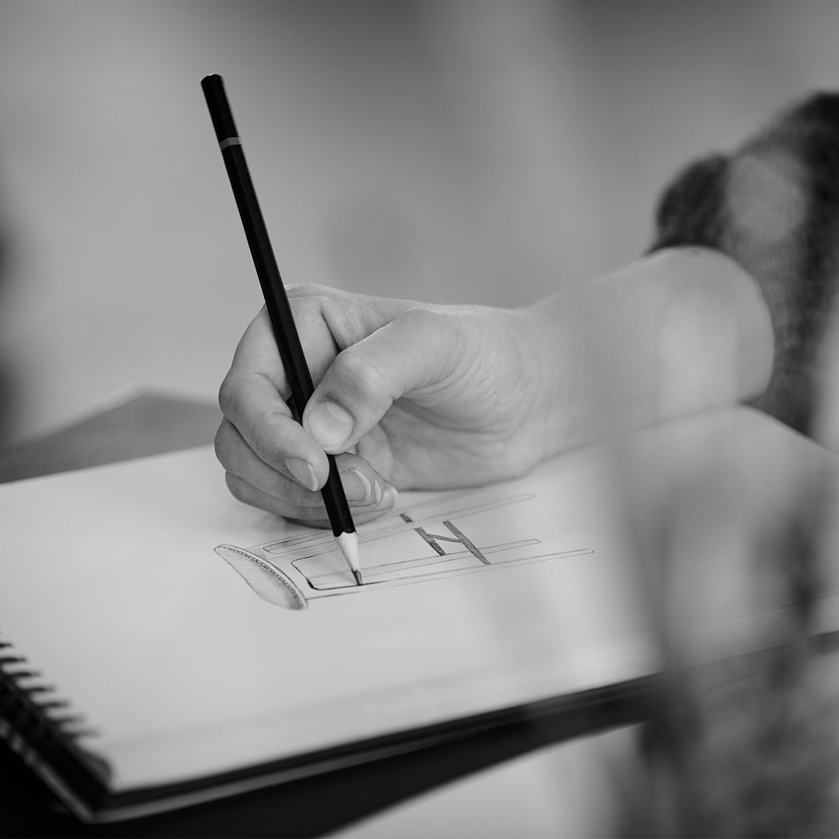 Nordic Bar Stool - Black Stained Oak - Exklusiver Barhocker aus Eiche & Leder