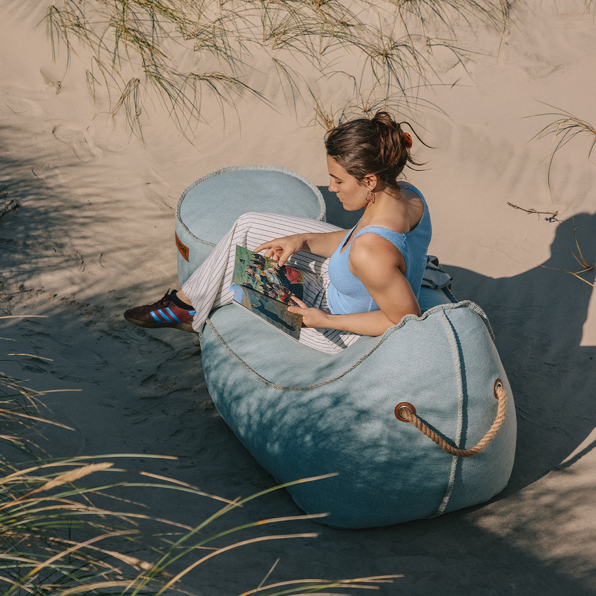 Cobana Lounge Chair & Pouf - Der Sitzsack für drinnen und drauβen mit Hocker