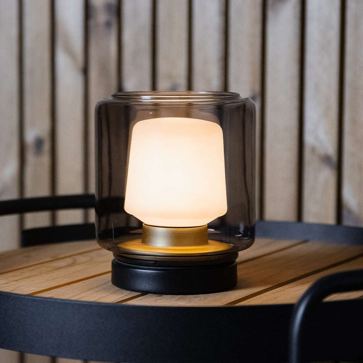 Ambience New York Lamp Base aus rostfreiem Stahl mit frostgesichertem Rauchglas, Höhe 170 mm. | Ambience - New York base - | SACKit
