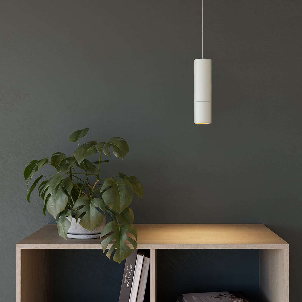 Weiße Expo Pendant Pendelleuchte aus Aluminium mit schlichter Form und langem Kabel. | Expo Pendant - Polished | SACKit