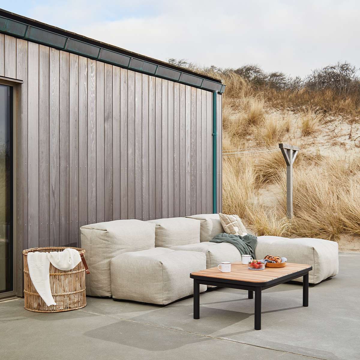 Soft Sofa Outdoor 3 - Sitzer mit Lounger in Kirra Sand, weiches, formstabiles Outdoor - Sofa ohne Gestell | Soft Sofa Outdoor - 3 Seater w/ Lounger - Kirra Sand | SACKit