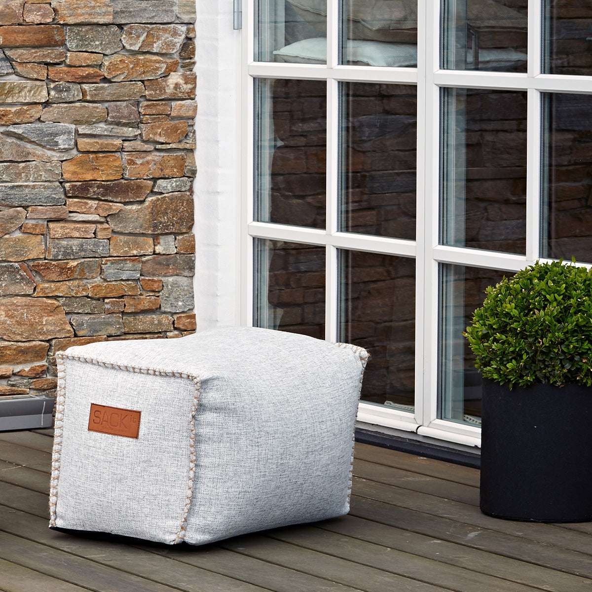 Schwarzer Cobana Square Pouf aus wasserabweisendem Polsterstoff mit quadratischer Form. | Cobana Square Pouf - Cobana Turkis | SACKit