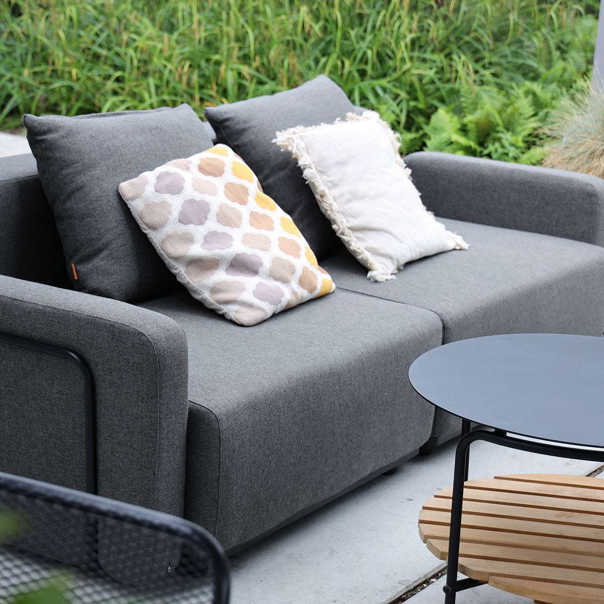 Cobana Lounge Sofa Seat in schwarzem Olefin - Gewebe mit pulverbeschichtetem Aluminiumrahmen, Outdoor - Möbel. | Cobana Lounge Sofa - Seat - Kirra Olive | SACKit