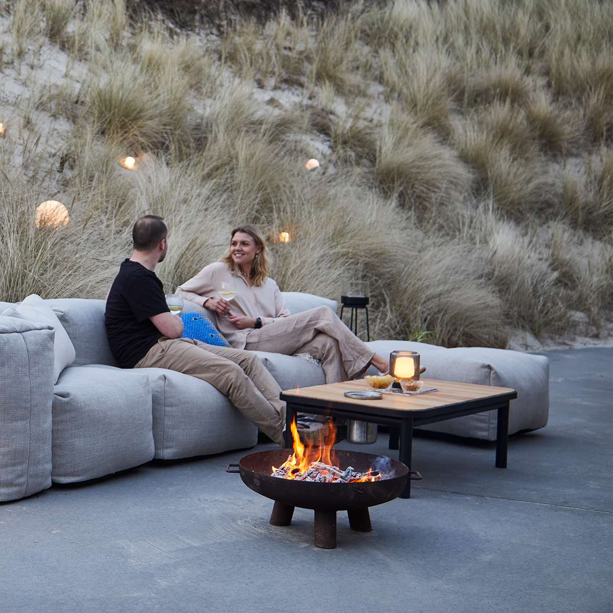 Kirra Coffee Table aus pulverbeschichtetem Aluminium und Teakholz, rechteckig, taupefarben, Outdoor - Couchtisch | Kirra Coffee Table - Noir Ohne Accessory Fit | SACKit