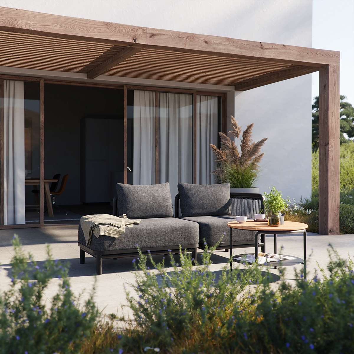 Runder Patio Coffee Table mit schwarzem pulverbeschichtetem Aluminiumrahmen und Teakholzplatte im Außenbereich | Patio Coffee Table - Ø70 - Mit Accessory Fit | SACKit