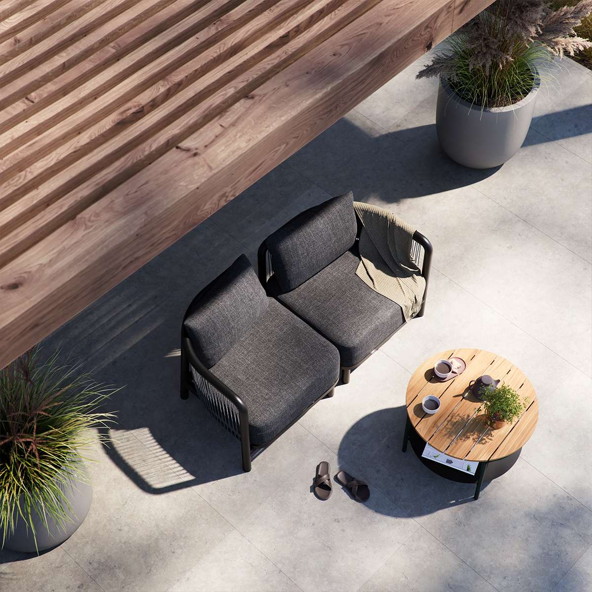 Runder Patio Coffee Table mit schwarzem Aluminiumrahmen und Teakholzplatte, outdoor geeignet, Ø70 cm | Patio Coffee Table - Ø70 - Mit Accessory Fit | SACKit