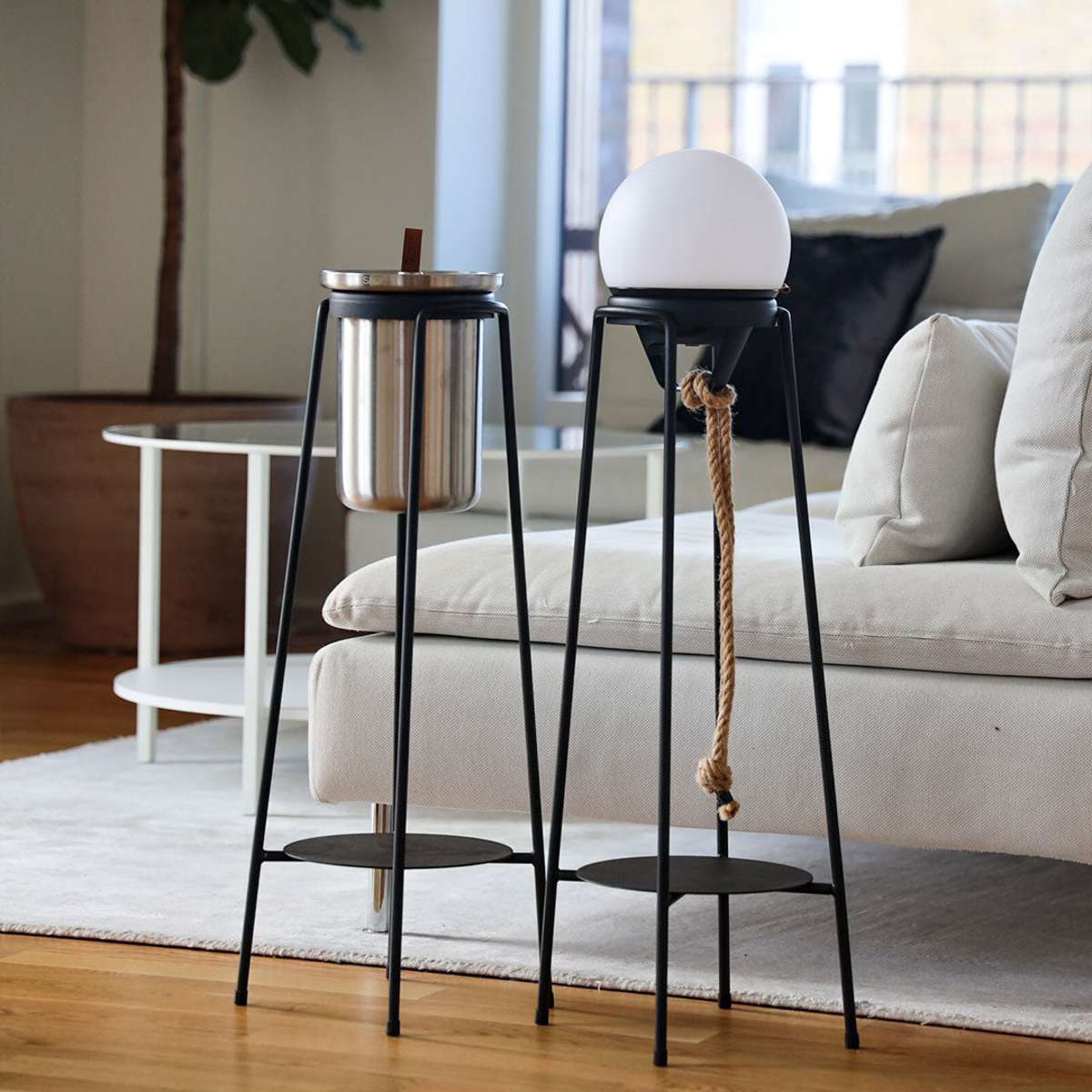 Edelstahl Patio Accessory Stand Ø14 mit elegantem Weinkühler aus poliertem Edelstahl | Patio Accessory Stand Ø14 + Wine Cooler - Copper | SACKit