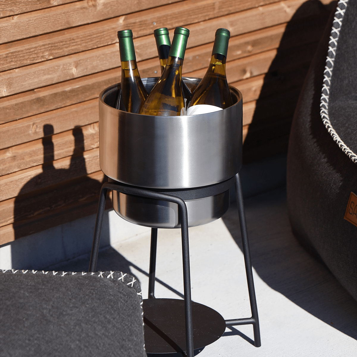 Runder Wine Bucket aus rostfreiem Stahl mit Zubehör, 27 cm Durchmesser, 23 cm Höhe. | Wine Bucket - Ø22 w/ Accessories - | SACKit
