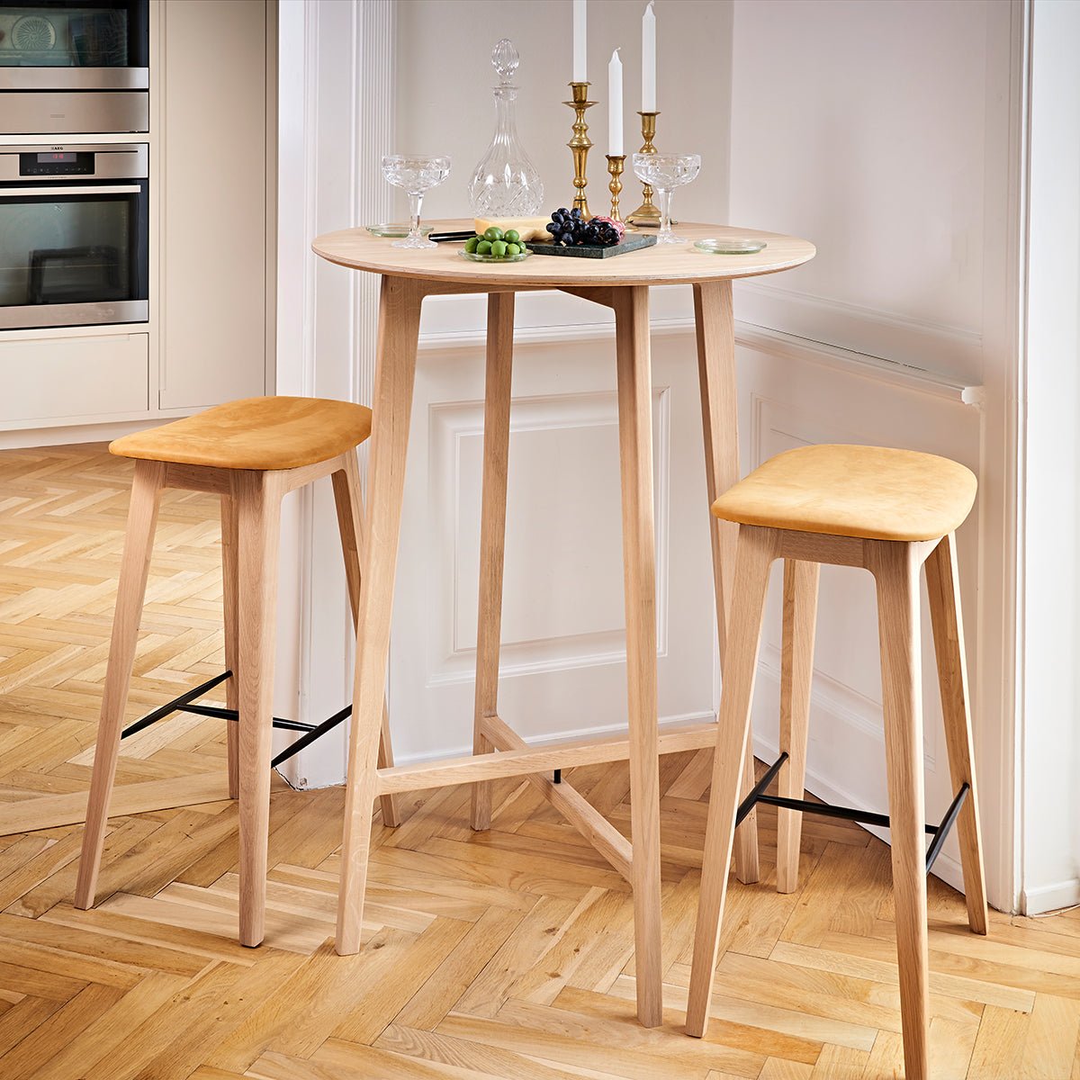  | Nordic Bar Stool - Oak - 68 cm Luna Sandstone | SACKit