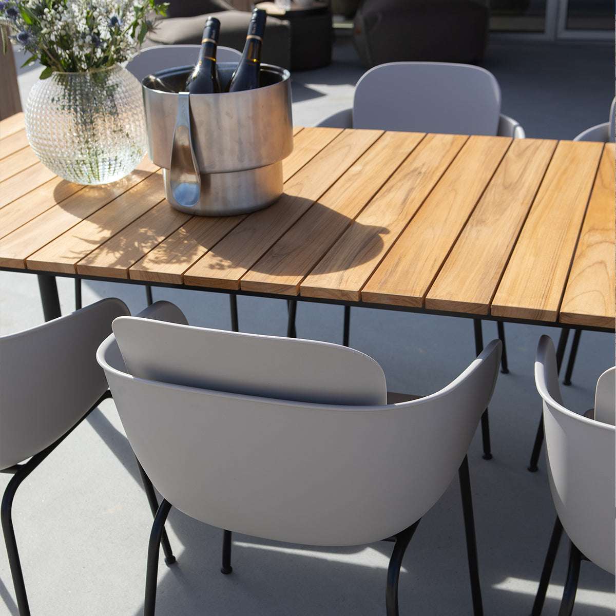 Patio Chair no. One S2 in Taupe with black frame, outdoor chair with ergonomic double shell design. | Patio Chair no. One S2 - Olive/Black | SACKit