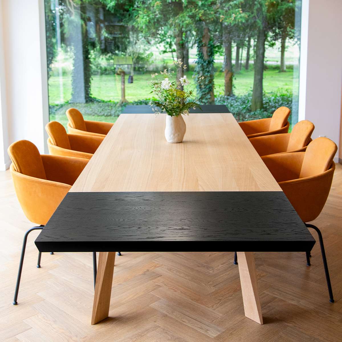 Verlängerungsplatte aus schwarz gebeiztem Eichenfurnier, 60x90 cm, für Edge Dining Table, quer gemaserte Oberfläche | Edge Dining Table - Extension Leaf - 60x100 cm | SACKit