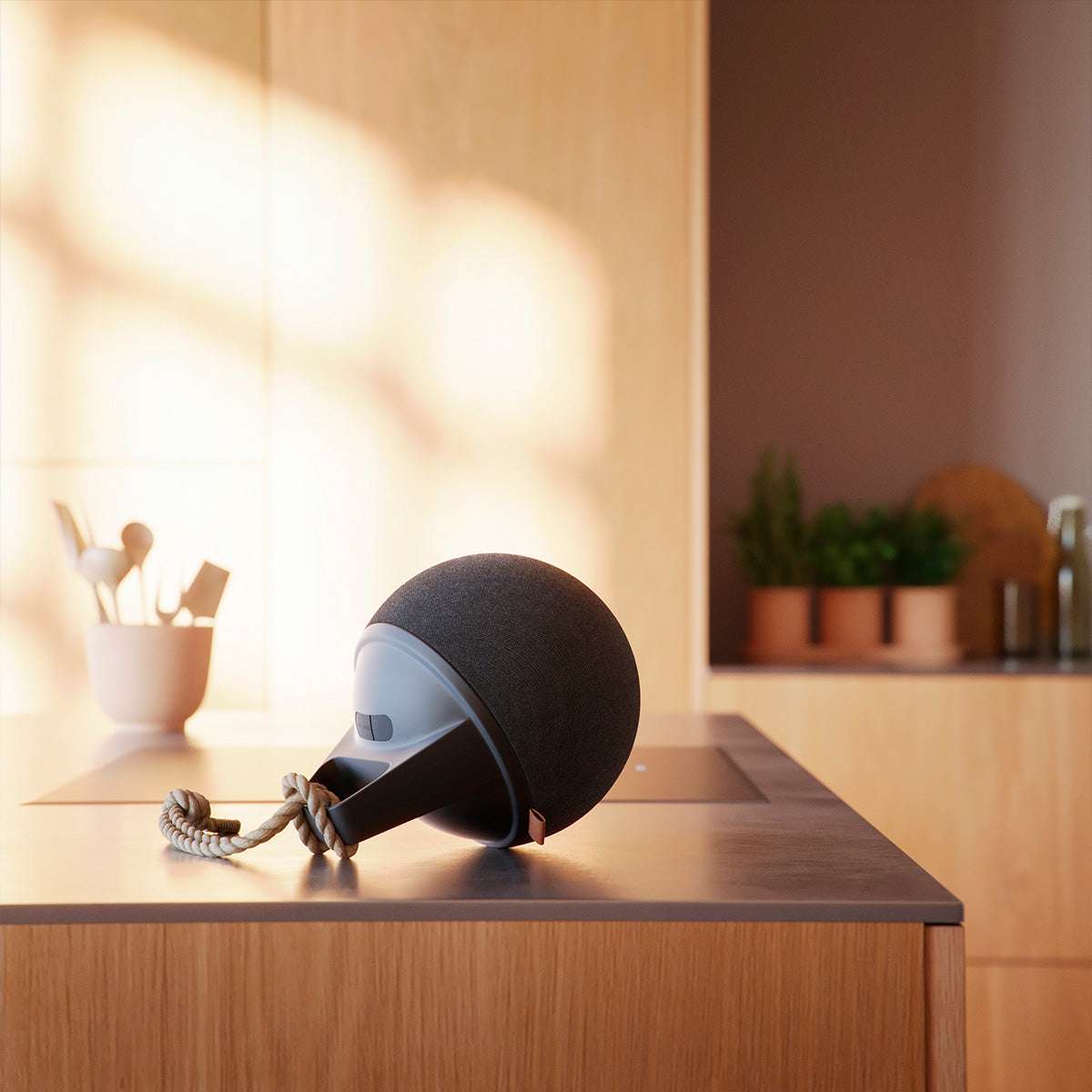 Schwarzer pulverbeschichteter Edelstahlständer mit Play Lautsprecher und Hanfseilgriff auf Terrasse | Patio Accessory Stand Ø14 + Play - | SACKit