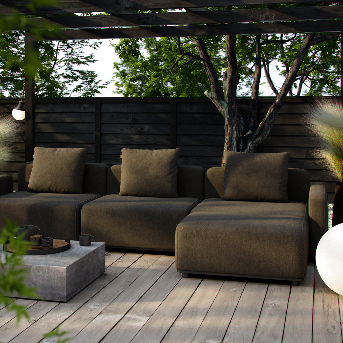 Cobana Lounge Sofa in Cobana Brown mit drei Sitzelementen, Armlehne und Patio Storage Table aus Aluminium und Teakholz. | Cobana Lounge Sofa - 3 seater w/ Patio Storage Table - Kirra Olive Mit Hocker | SACKit