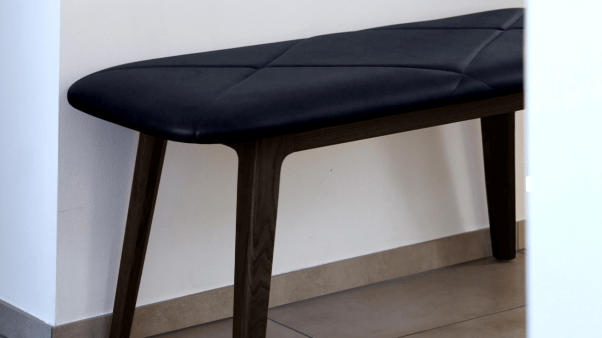 Nordic Bench - Dark Stained Oak - Bank in wunderschönem dänischen Design