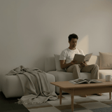 Ecksofa Fjord mit offenem Ende in hellem Stoff, skandinavisches Design, weiche Linien und abgerundete Kanten | Fjord Sofa - Corner Sofa w/ open end - Sealife Ivory | SACKit