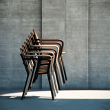 Kirra Patio Chair aus pulverbeschichtetem Aluminium und unbehandeltem Teakholz, eleganter Gartenstuhl. | Kirra Patio Chair - Taupe | SACKit