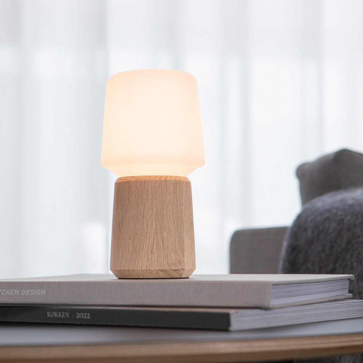  | Ambience - Lamp Intelligent + Oslo base [Contract] - Natural Oak 8 | SACKit