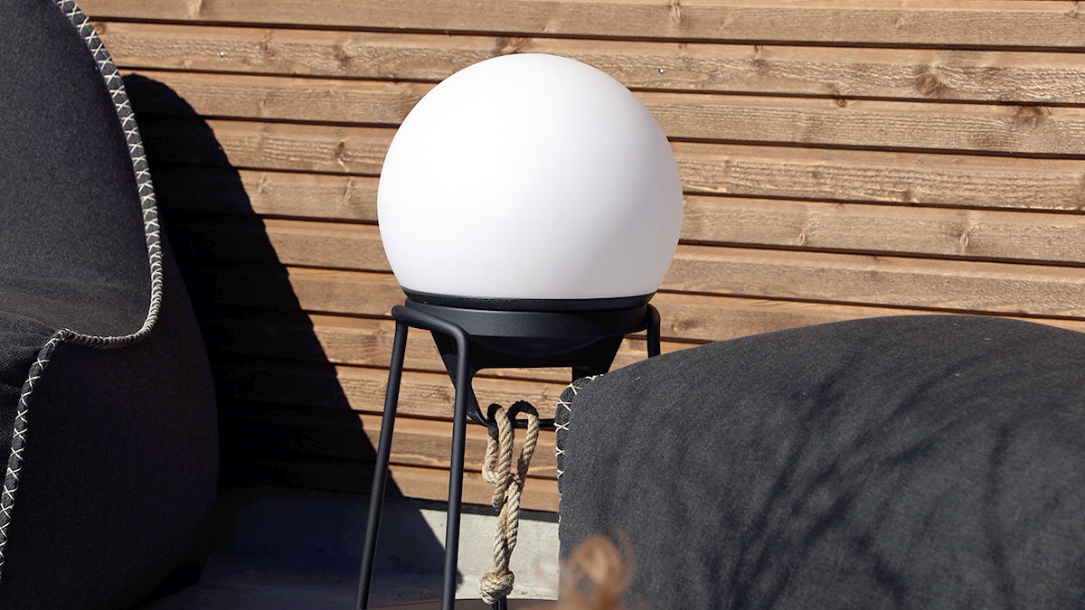 Patio Accessory Stand Ø22 + Light 250 - Indoor/outdoor Accessory Ständer mit Lampe