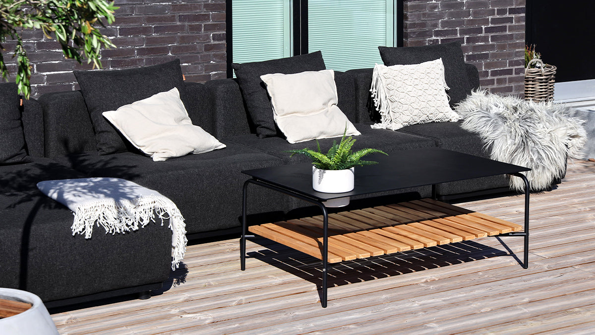 Patio Sofa Table - 113x70 - Ein Couchtisch aus Aluminium für den Outdoorbereich