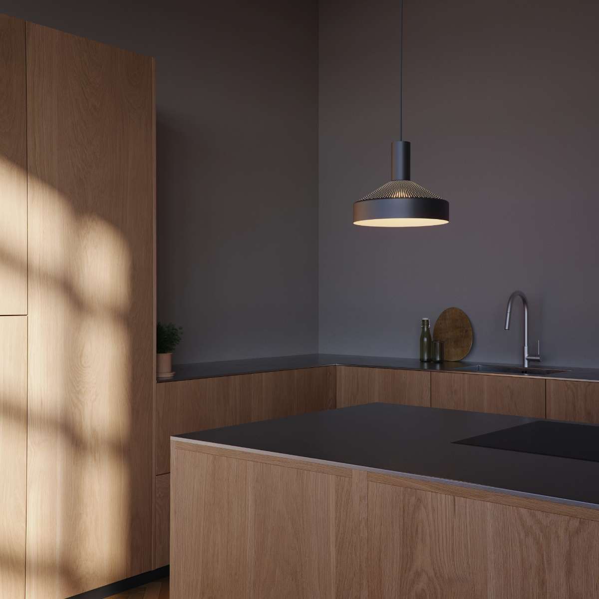 Schwarze Dawn Pendant Hängeleuchte Ø25 mit perforiertem Aluminium und weiß lackiertem Innenschirm. | Dawn Pendant Ø25 - Black | SACKit