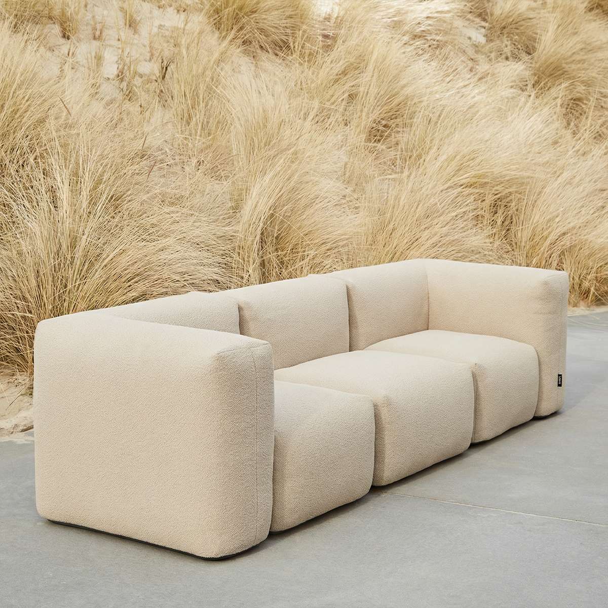 Soft Sofa Outdoor 3 - Sitzer in Bouclé Beige, weiches, formstabiles Outdoor - Sofa ohne Gestell. | Soft Sofa Outdoor - 3 Seater - Boucle Beige | SACKit