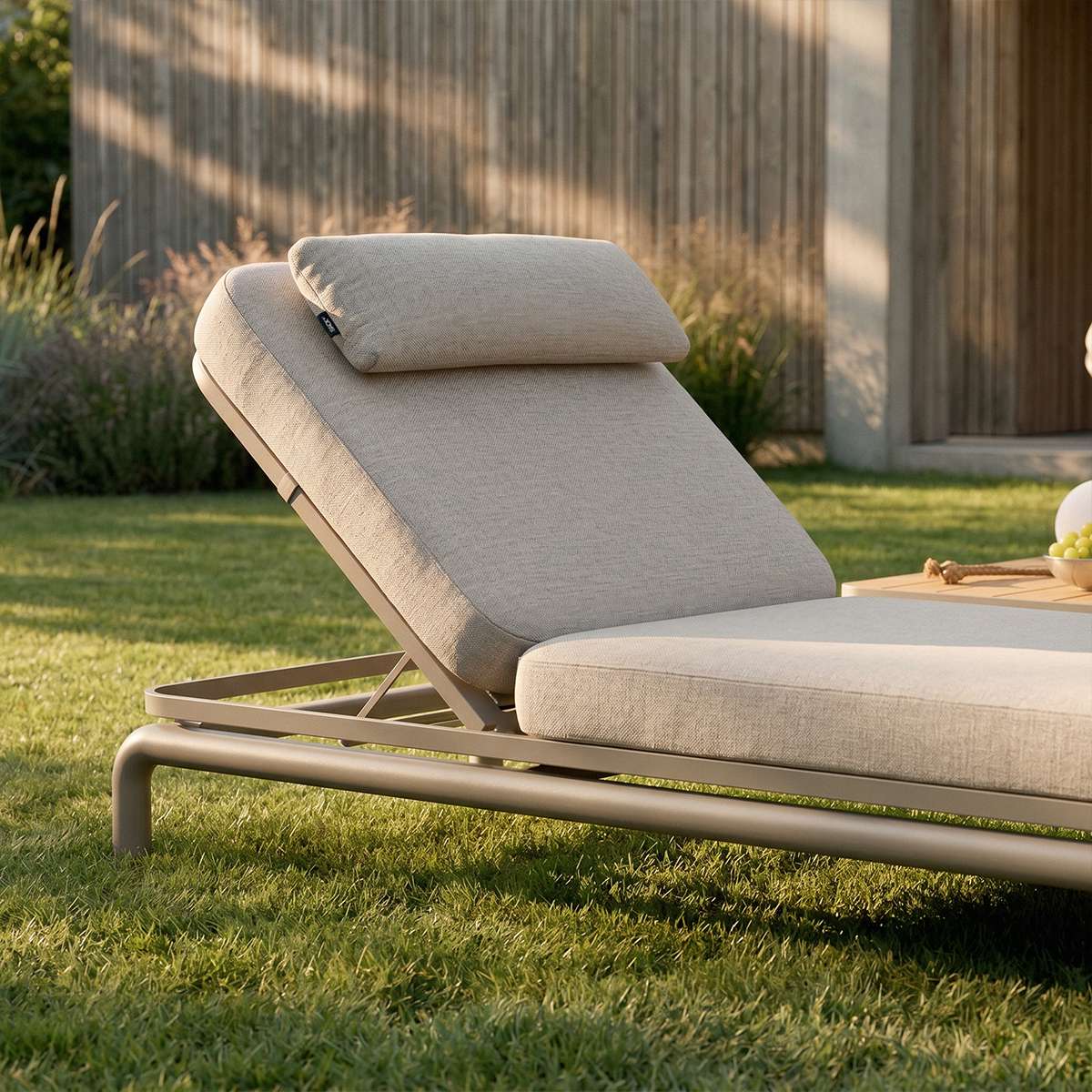 Kirra Sunbed | Kirra Sunbed - Kirra Sand | SACKit