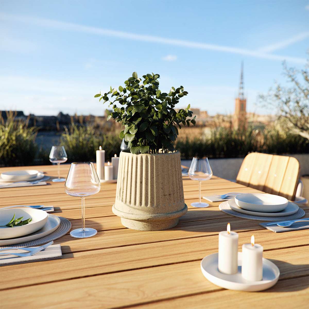 Sandfarbener Gaia 16 Blumentopf aus Keramik mit gerillter Oberfläche und Drainageloch, frostbeständig.