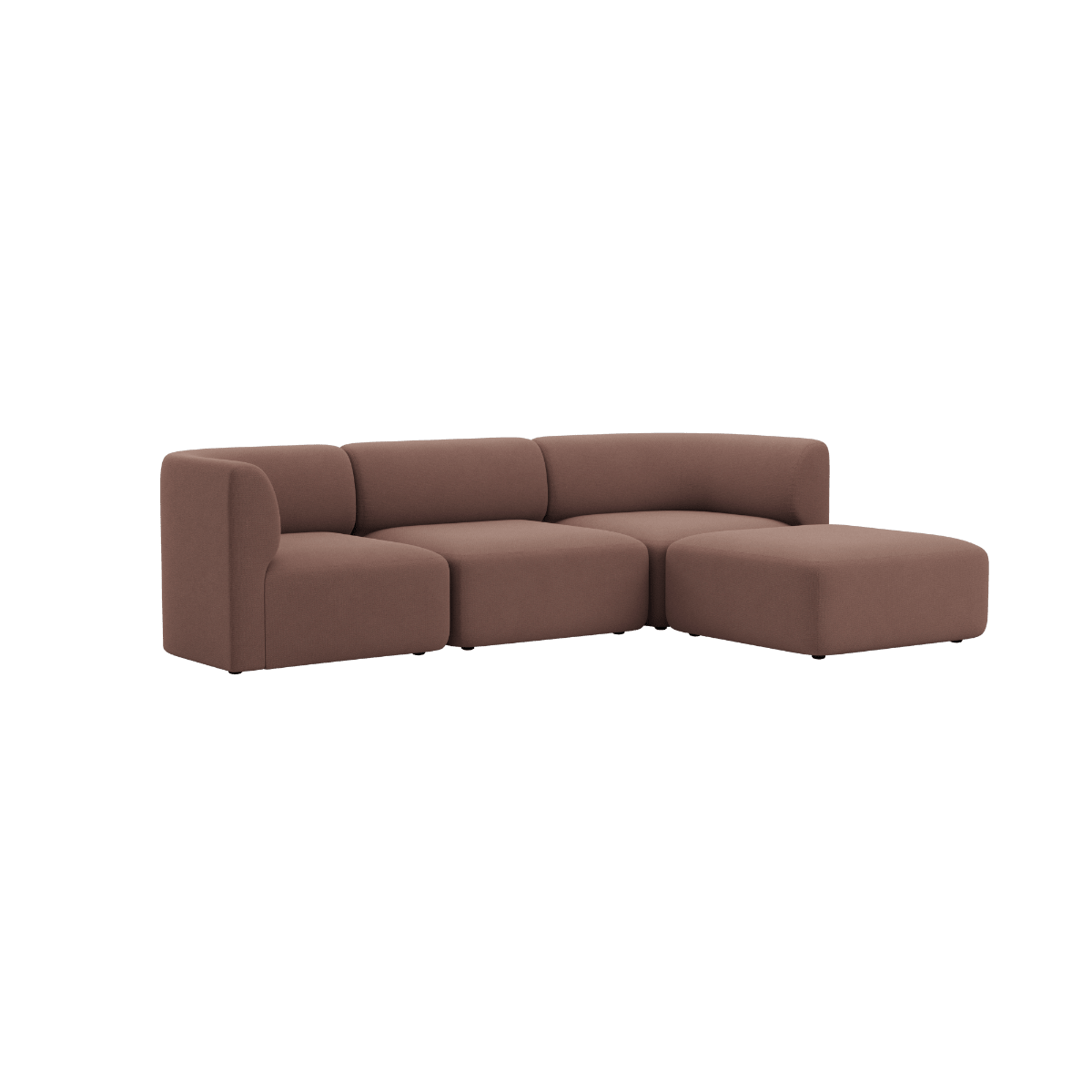 Braunes dreisitziges Fjord Sofa von sackit mit weichen abgerundeten Formen und großzügiger Ottomane für stilvollen skandinavischen Komfort im Wohnbereich | Fjord Sofa - 3 seater - Cosmo Clay Mit Hocker | SACKit