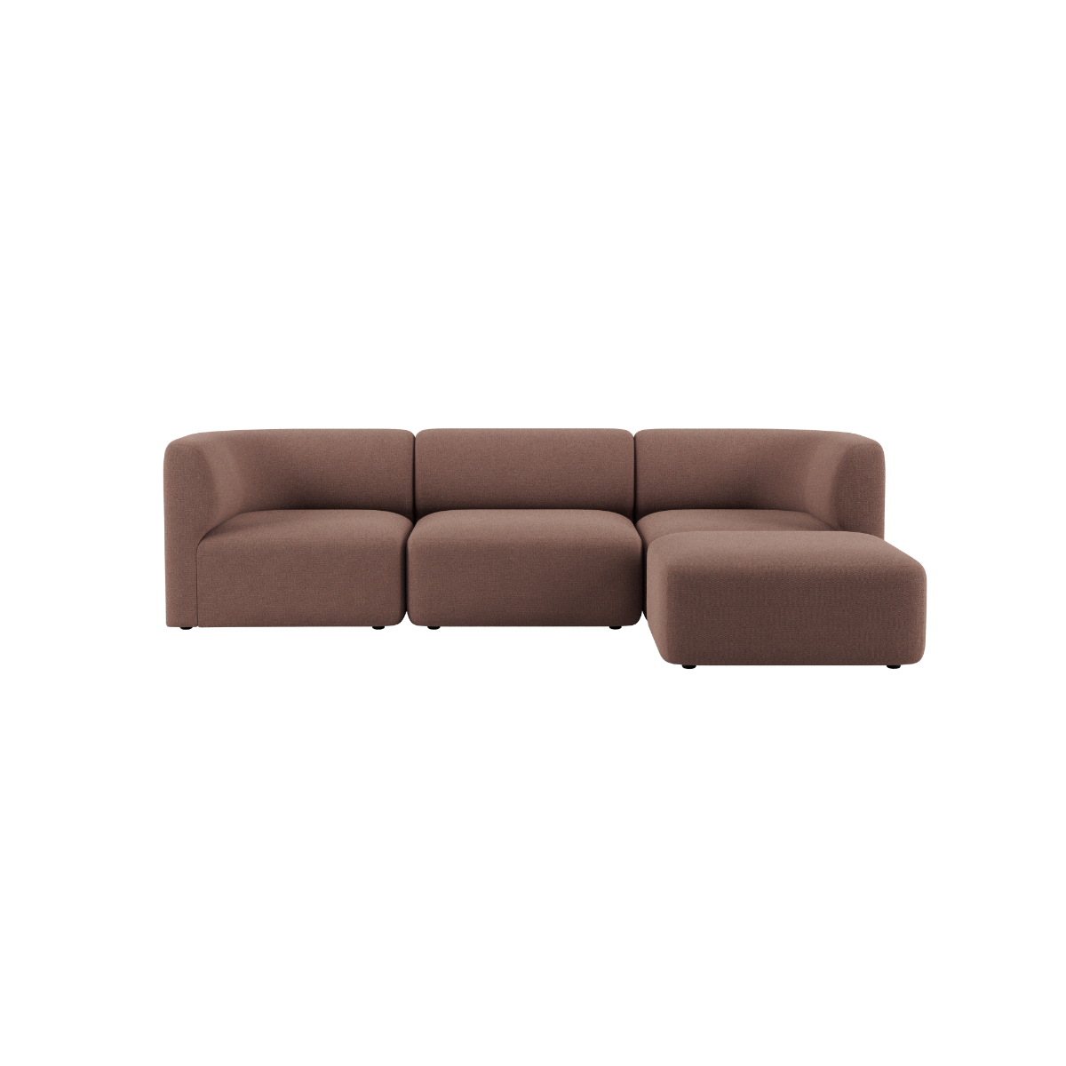 Braunes Fjord Sofa von sackit als dreisitzige Sitzlandschaft mit weichen Polstern und abgerundeten Armlehnen im skandinavischen Design | Fjord Sofa - 3 seater - Cosmo Clay Mit Hocker | SACKit
