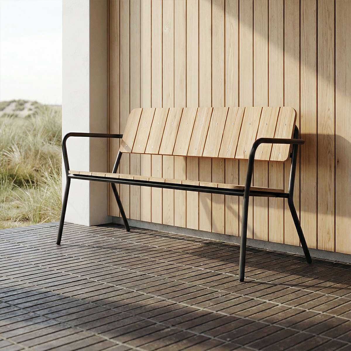 Kirra Patio Bench in Noir mit pulverbeschichtetem Aluminiumgestell und Teakholz - Sitzfläche, Outdoor - Bank. | Kirra Patio Bench - Noir | SACKit