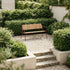 Kirra Patio Bench aus pulverbeschichtetem Aluminium und Teakholz in Chestnut, Outdoor - Bank mit Armlehnen. | Kirra Patio Bench - Chestnut | SACKit