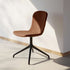 Schwarzer Chair no. One S1 Esszimmerstuhl mit Aluminium - Drehfuß und gepolsterter Sitzfläche aus Leder | Chair no. One S1 Black Swivel - Luna Walnut Ohne Rückholfunktion | SACKit