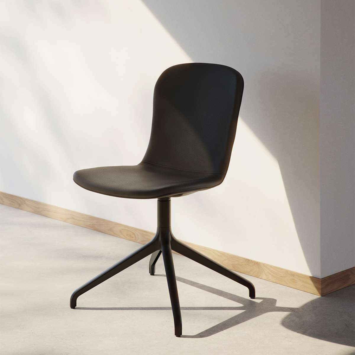 Schwarzer Chair no. One S1 Esszimmerstuhl mit Aluminium - Drehfuß und gepolsterter Sitzschale aus recyceltem Kunststoff. | Chair no. One S1 Black Swivel - Terra Black Mit Rückholfunktion | SACKit