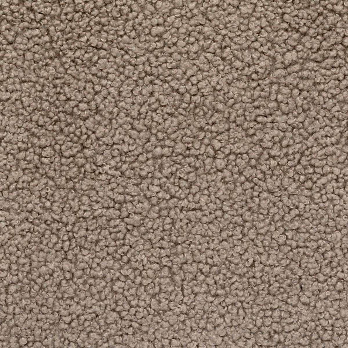 Nahaufnahme des taupefarbenen Bouclé Bezugs mit weicher noppiger Struktur für das sackit Soft Sofa Indoor
