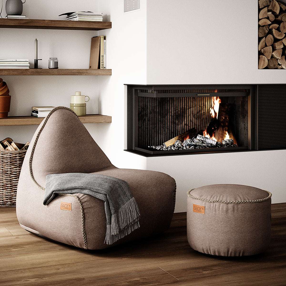 Canvas Lounge Chair und Pouf in petrolfarbenem Canvas-Stoff mit handgenähten Stichen.