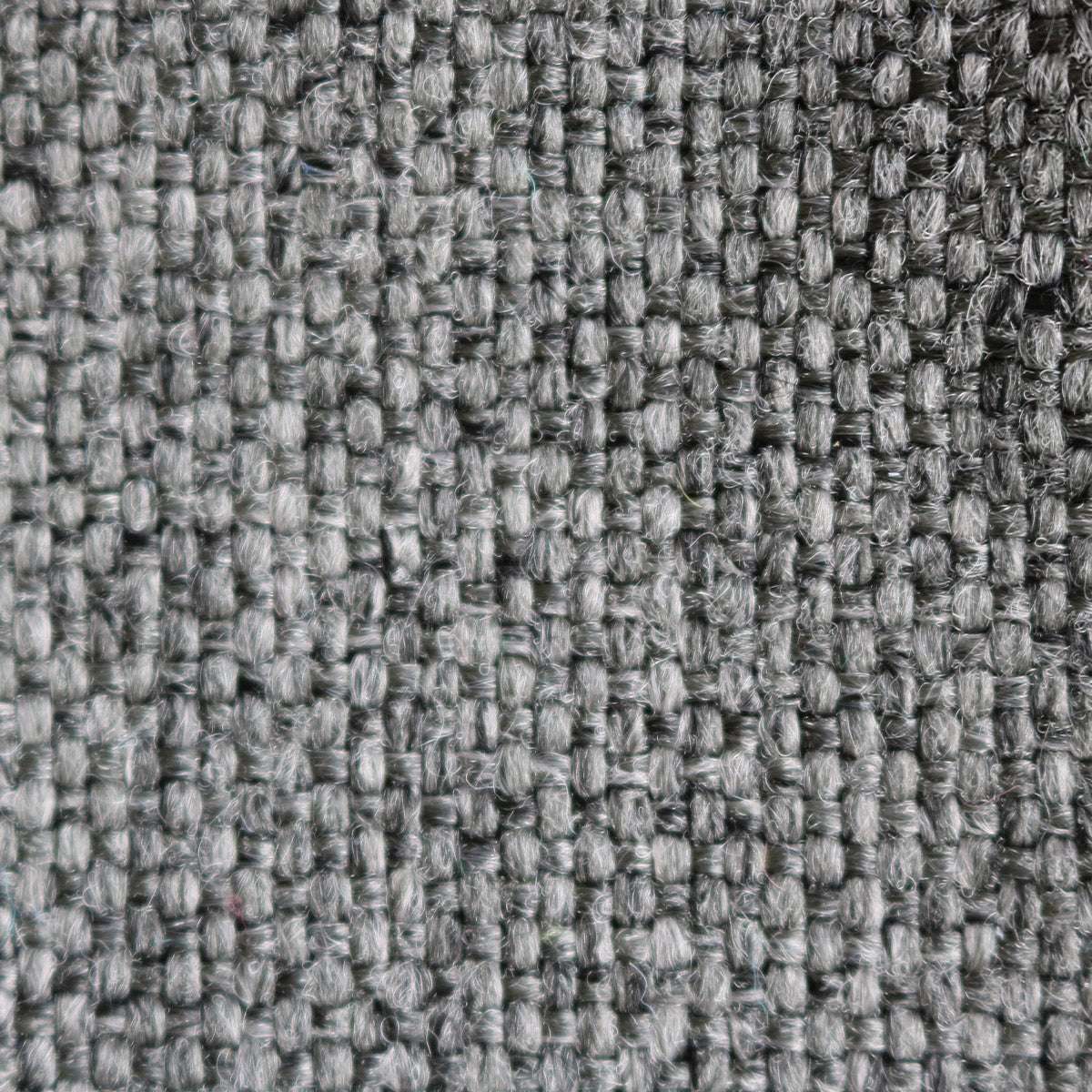 Cobana Lounge Chair und Pouf in hellem Grau mit weichem, formstabilem Bezug aus Olefinfasern | Cobana Lounge Chair & Pouf - Cobana Grey | SACKit